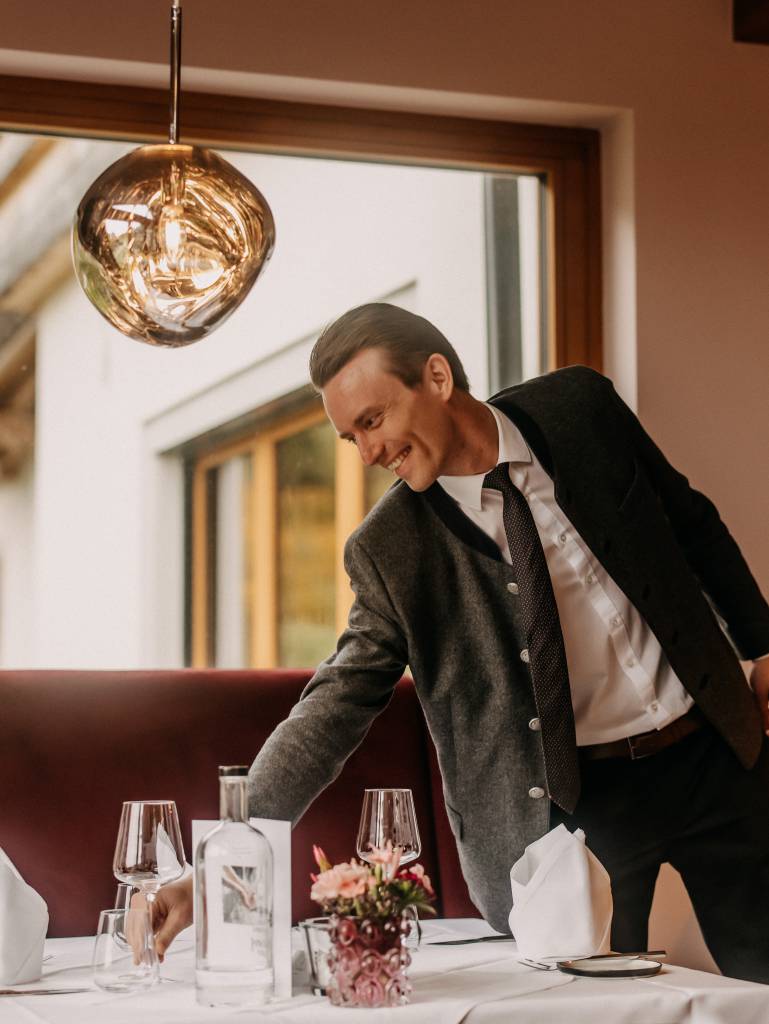 F&B Management Traineeship - Naturhotel Forsthofgut Karriere