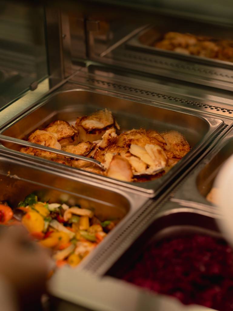 "Create your own meal" Konzept - Naturhotel Forsthofgut Karriere