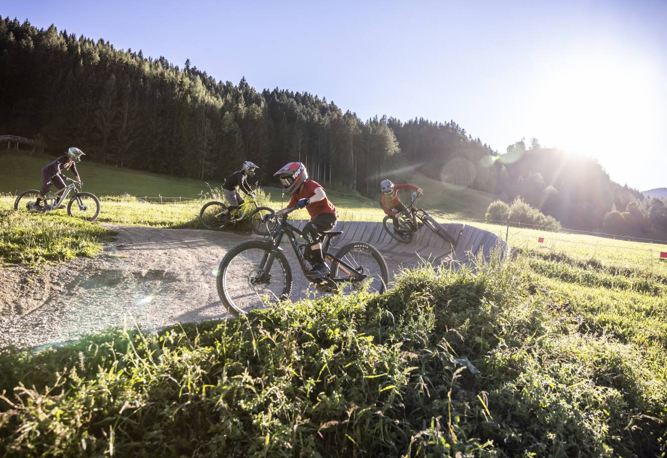 Sport und Natur in Leogang - Naturhotel Forsthofgut Karriere