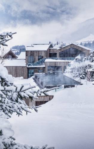 Der waldSPA des Naturhotel Forsthofgut nahe Salzburg im Winter