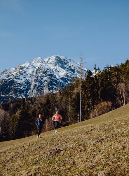 Frauen beim Joggen in Leogang